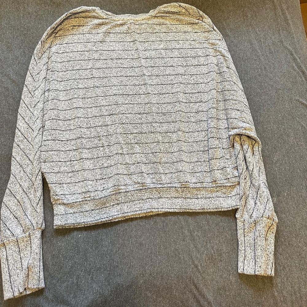 Striped Dynamite Top - Picture 2 of 9